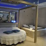 Motel 2