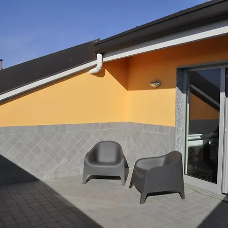Motel 2