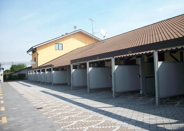 2 Motel Tortona